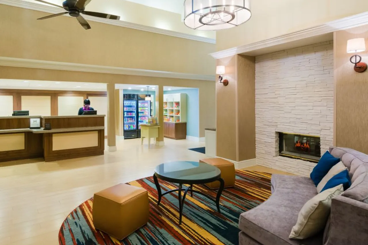 Homewood Suites by Hilton Houston Clear Lake NASA — rooms and atmosphere
