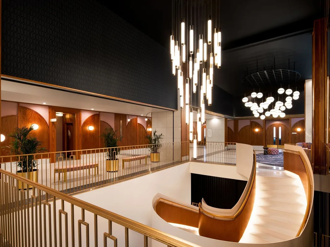HONEYROSE Hotel, Montreal — มอนทรีออล