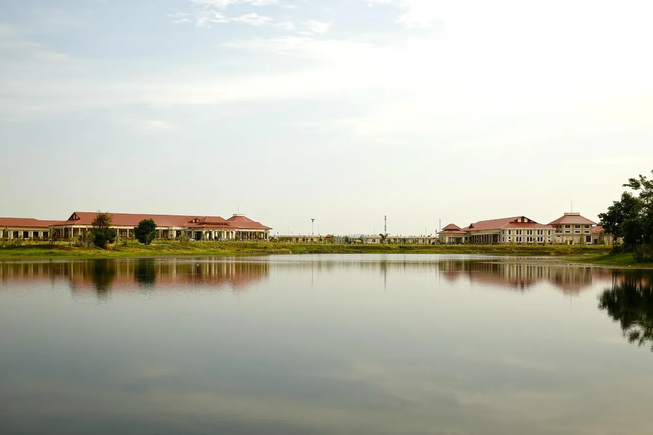 Horizon Lake View Resort — rooms and atmosphere