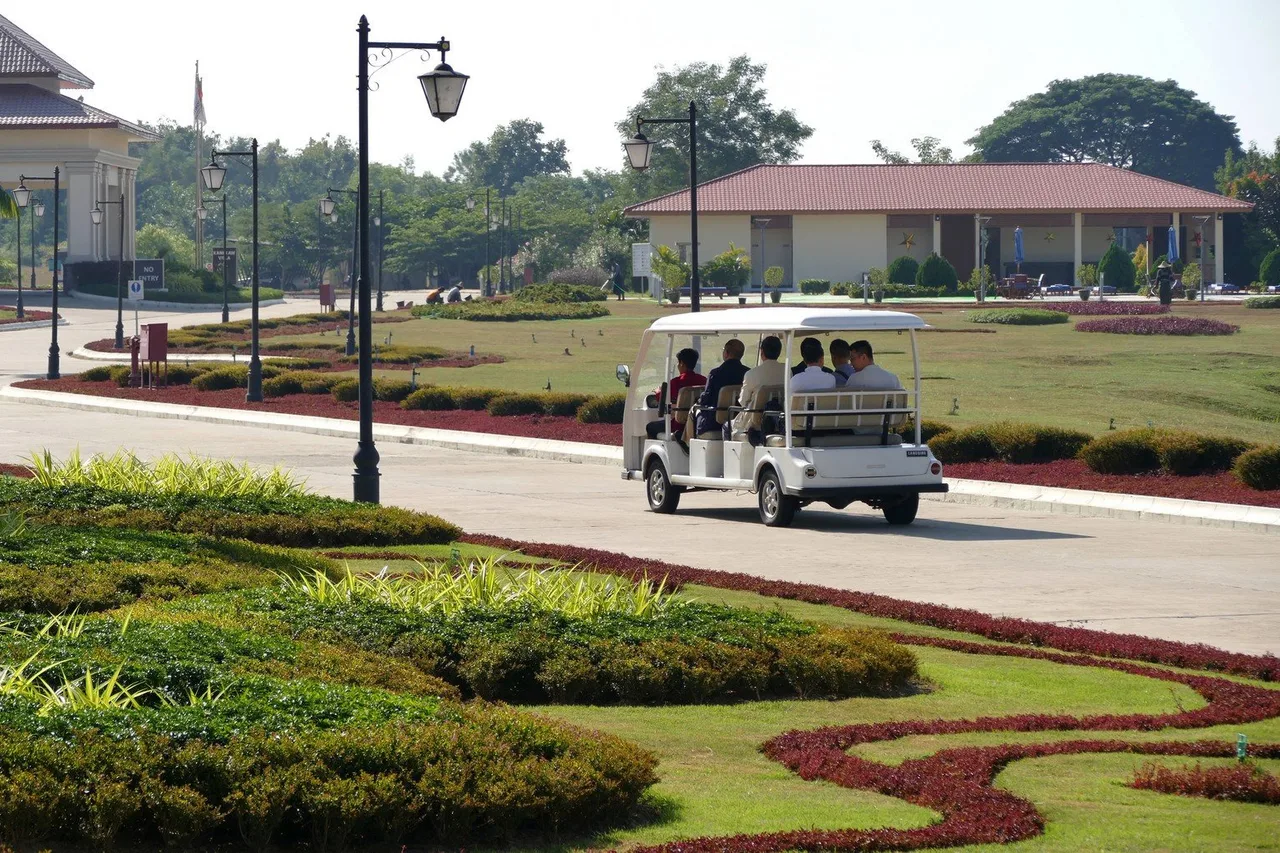 Horizon Lake View Resort — rooms and atmosphere