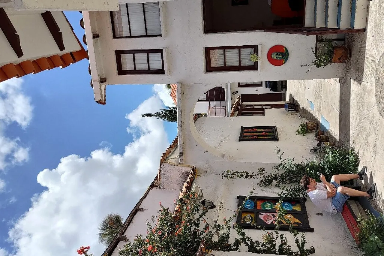 Hostal CasArte Takubamba — rooms and atmosphere