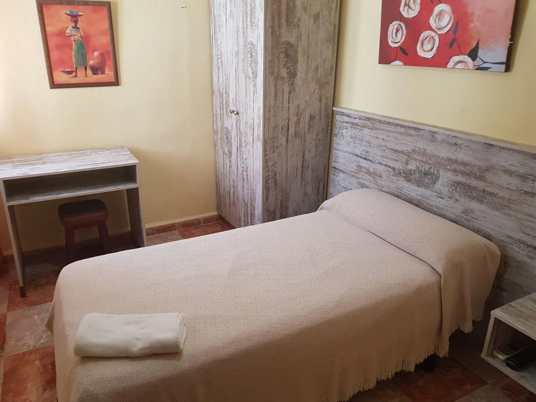 Hostal Virgen del Rocío — ภาพห้องพักและบรรยากาศ