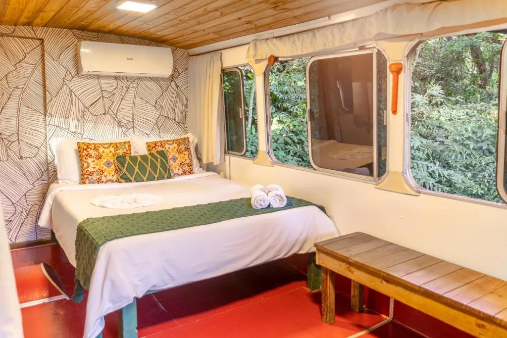 Hostel Da Vila Ilhabela — ภาพห้องพักและบรรยากาศ
