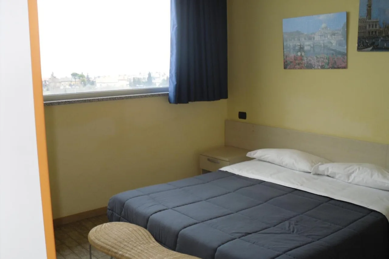 Hostel San Marino — ภาพห้องพักและบรรยากาศ