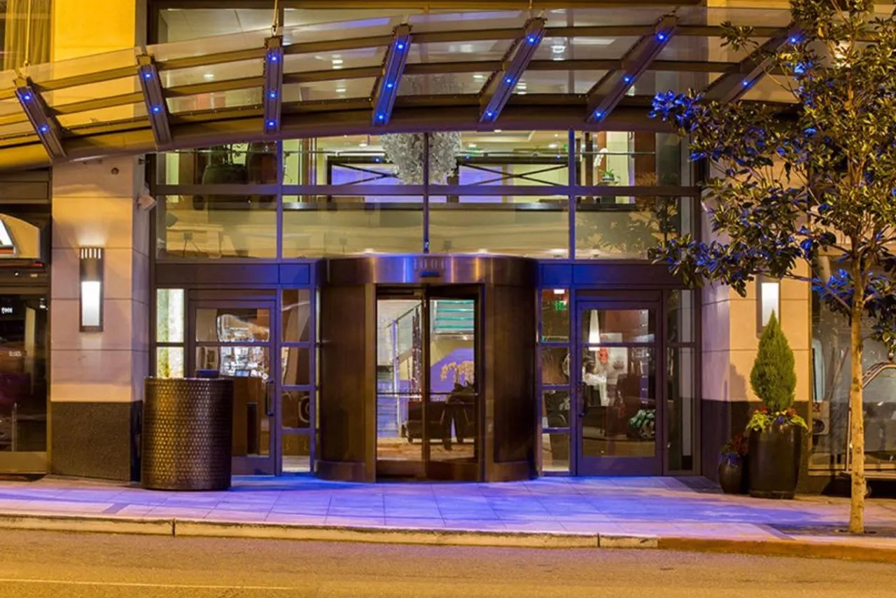 Hotel 1000, in the Unbound Collection by Hyatt — rooms and atmosphere