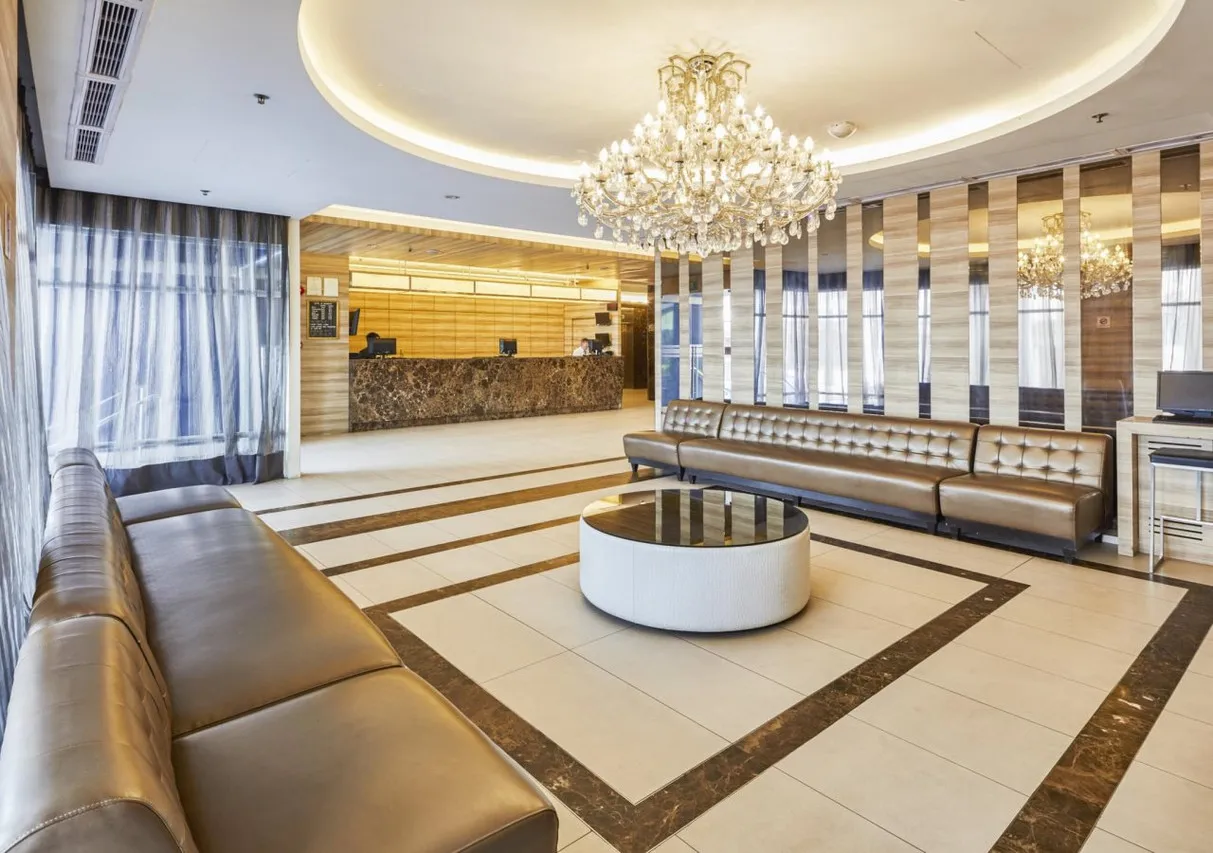 Hotel 81 Dickson — rooms and atmosphere