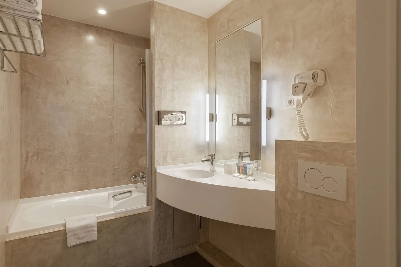 Hotel Academie Bruges — ภาพห้องพักและบรรยากาศ