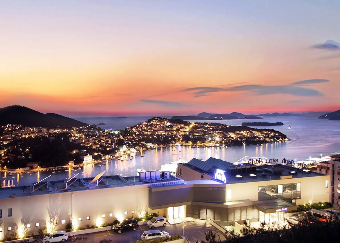 Hotel Adria — rooms and atmosphere