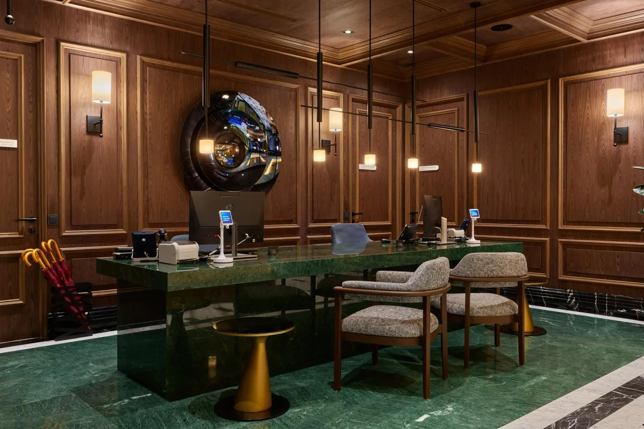 Hotel Akron — rooms and atmosphere