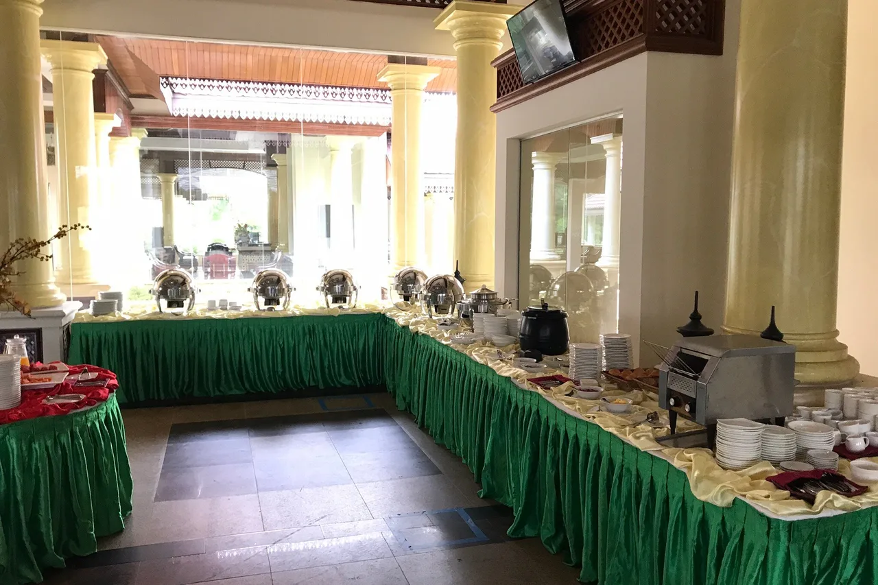 The Hotel Amara Nay Pyi Taw — rooms and atmosphere