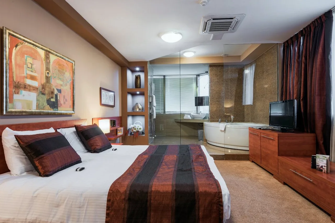 Hotel Arka — rooms and atmosphere