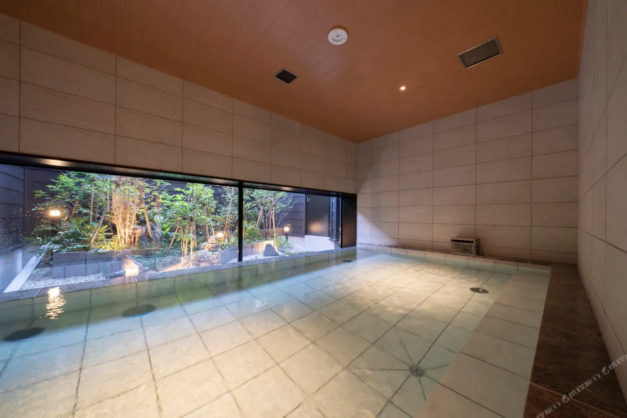 Hotel Around Takayama — rooms and atmosphere