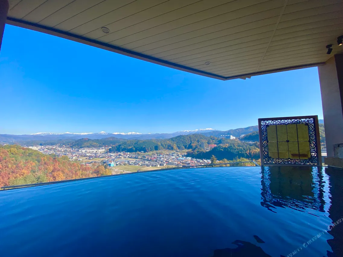 Hotel Associa Takayama Resort — rooms and atmosphere