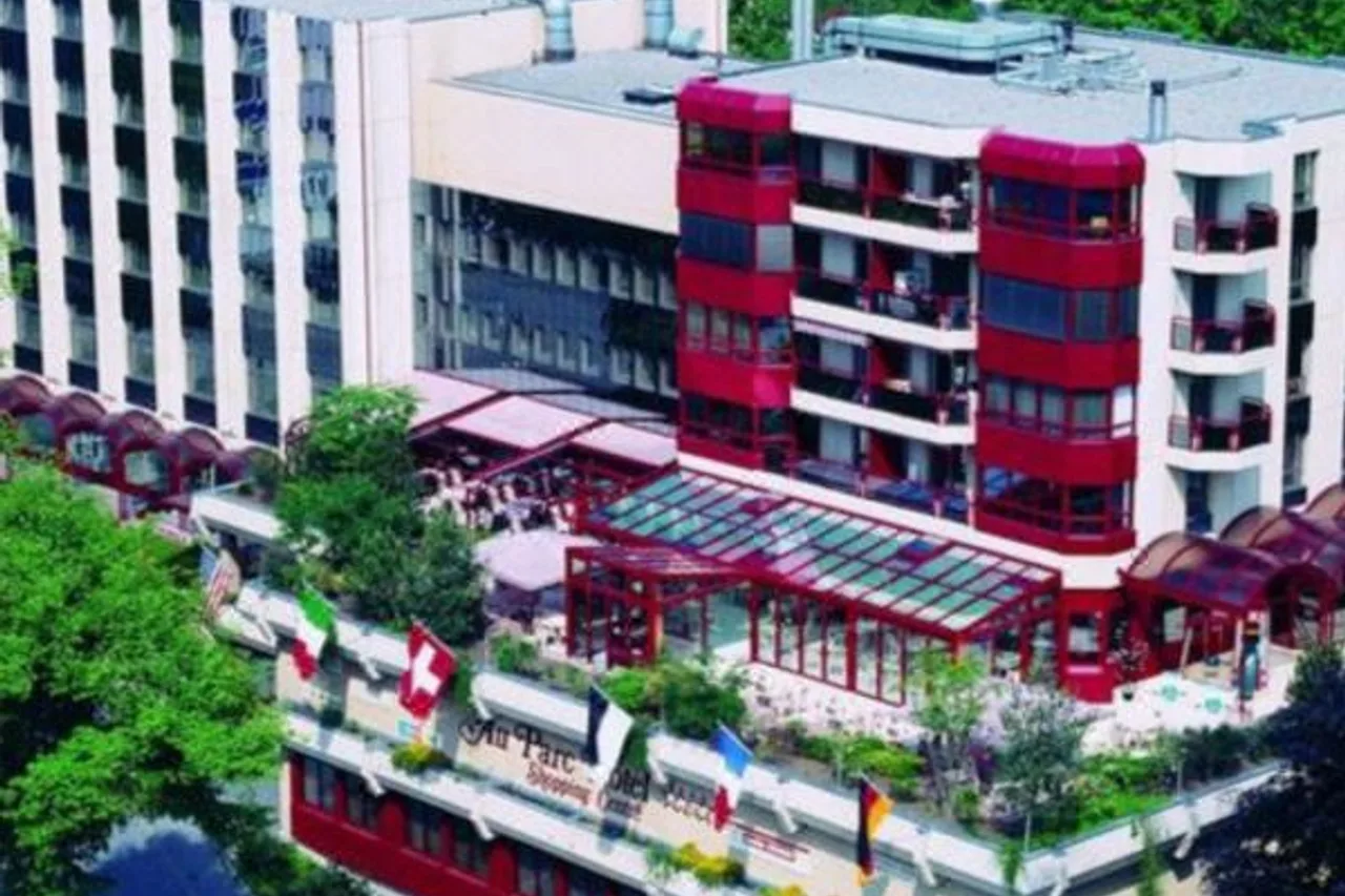 Hotel Au Parc — ภาพห้องพักและบรรยากาศ