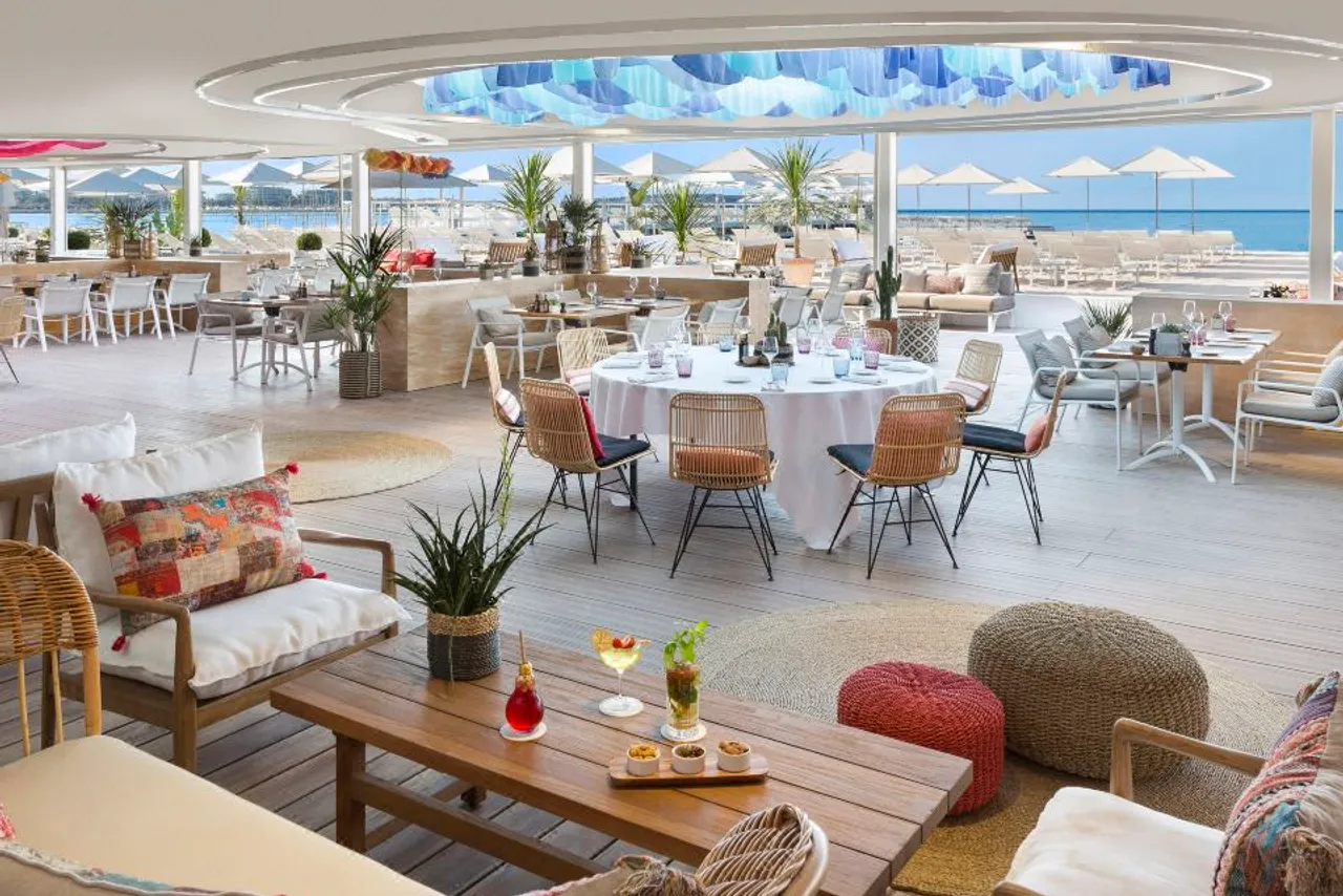 Hotel Barriere Le Majestic Cannes — rooms and atmosphere