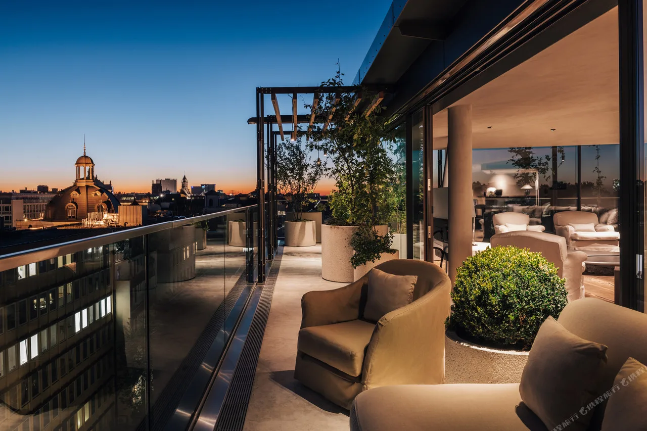 Hotel Bayerischer Hof — ภาพห้องพักและบรรยากาศ