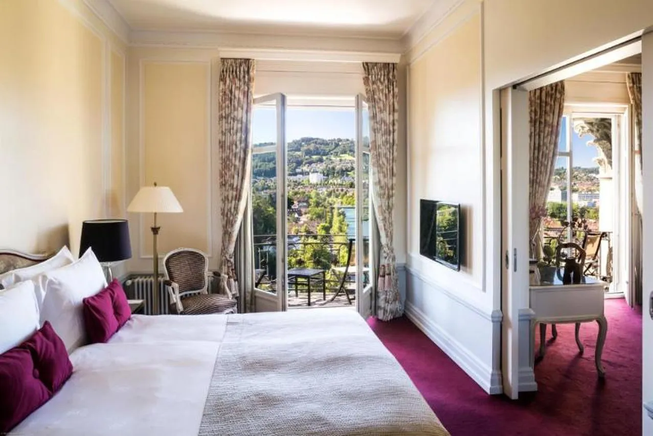 Hotel Bellevue Palace Bern — ภาพห้องพักและบรรยากาศ