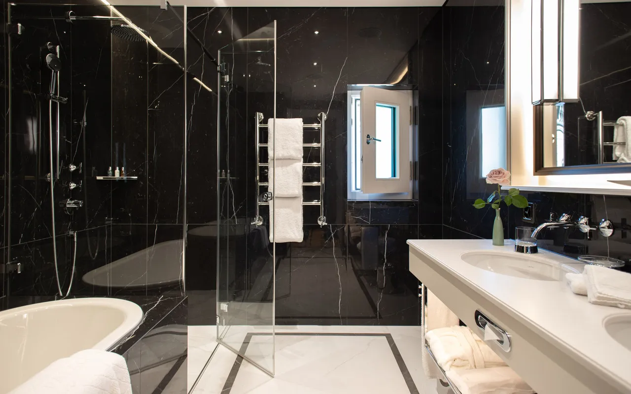 Hotel Bellevue Palace Bern — ภาพห้องพักและบรรยากาศ