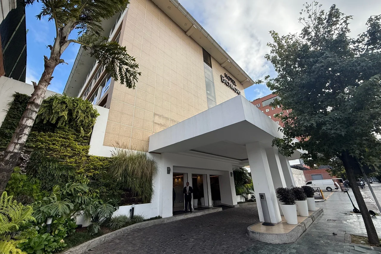 Hotel Biltmore Guatemala — rooms and atmosphere