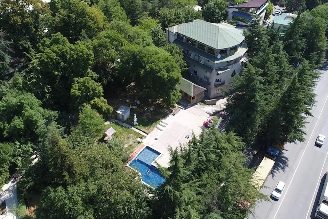 Hotel Borjomis Kheoba — rooms and atmosphere