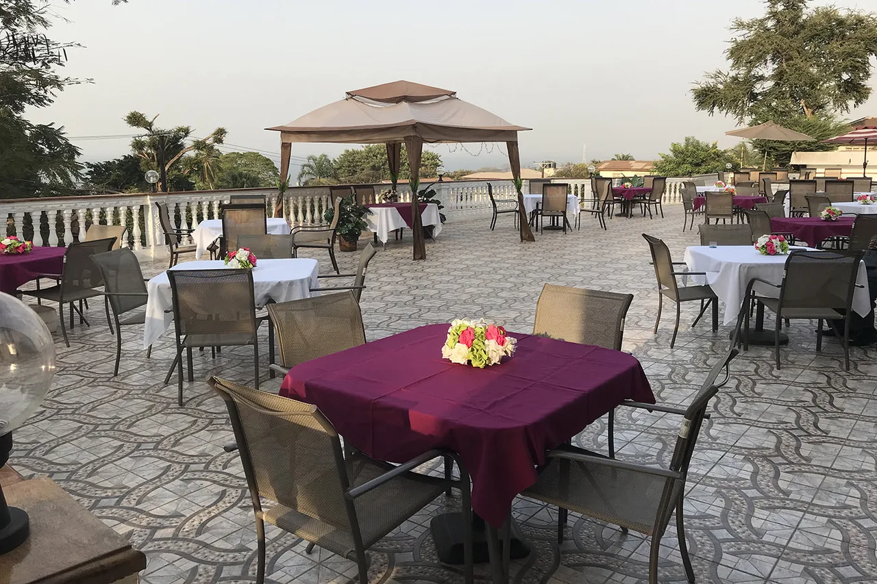 Hotel Cabenda — rooms and atmosphere