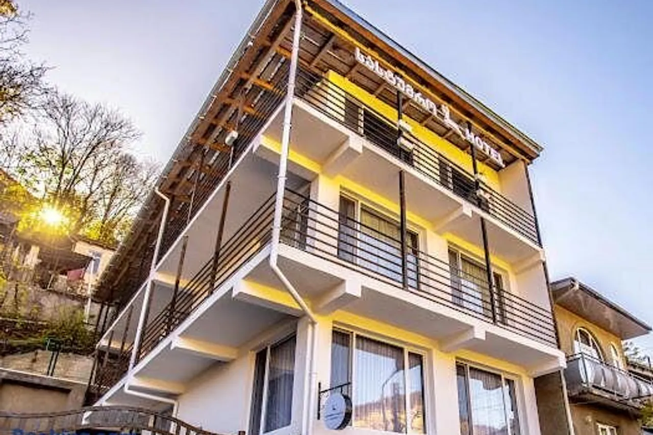 Hotel Caucasus Borjomi — rooms and atmosphere
