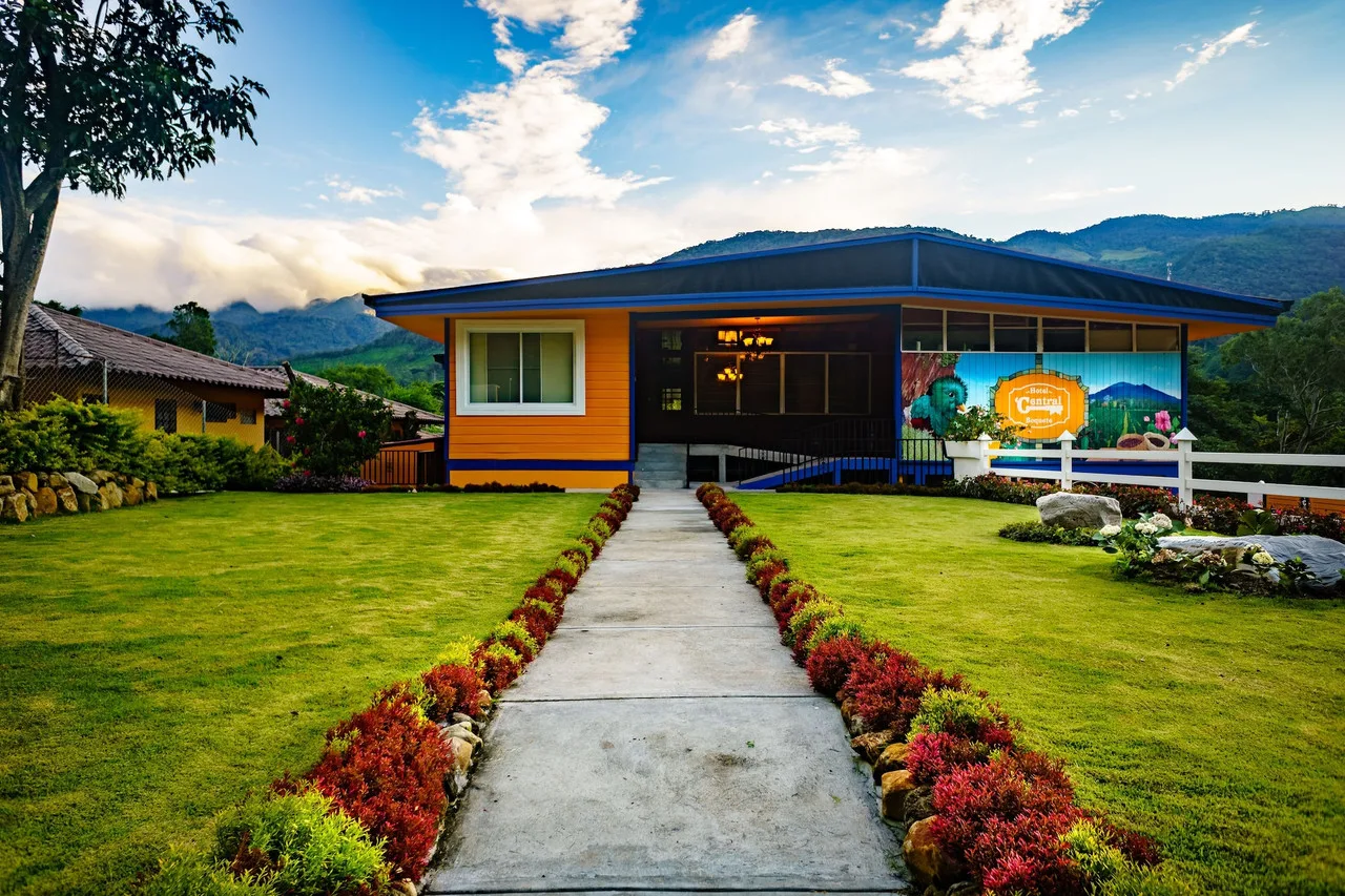 Hotel Central Boquete — โบเกเต