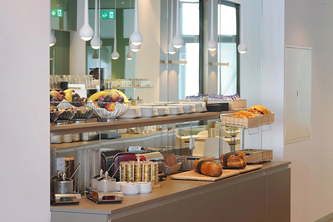 Hotel City am Bahnhof — rooms and atmosphere