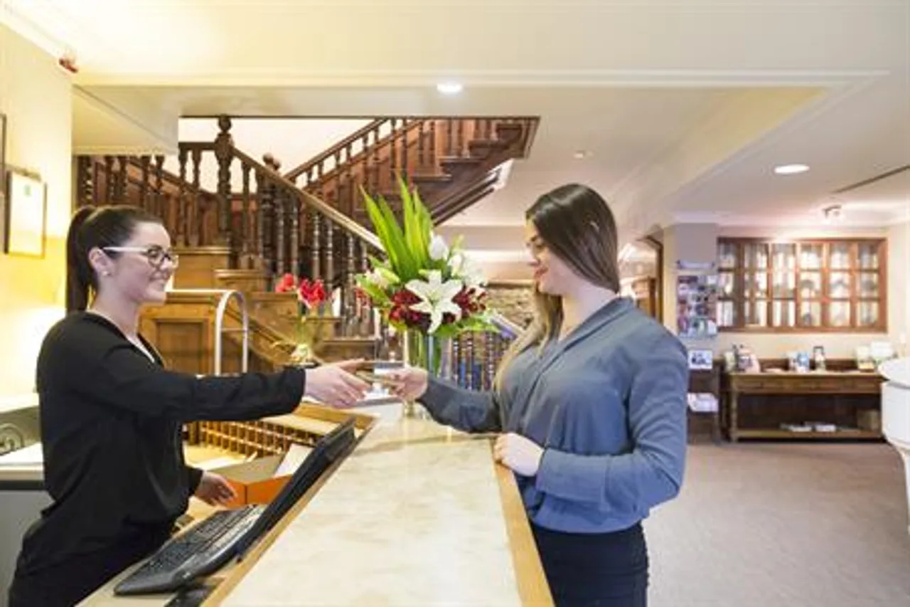 Hotel Coachman Palmerston North — rooms and atmosphere