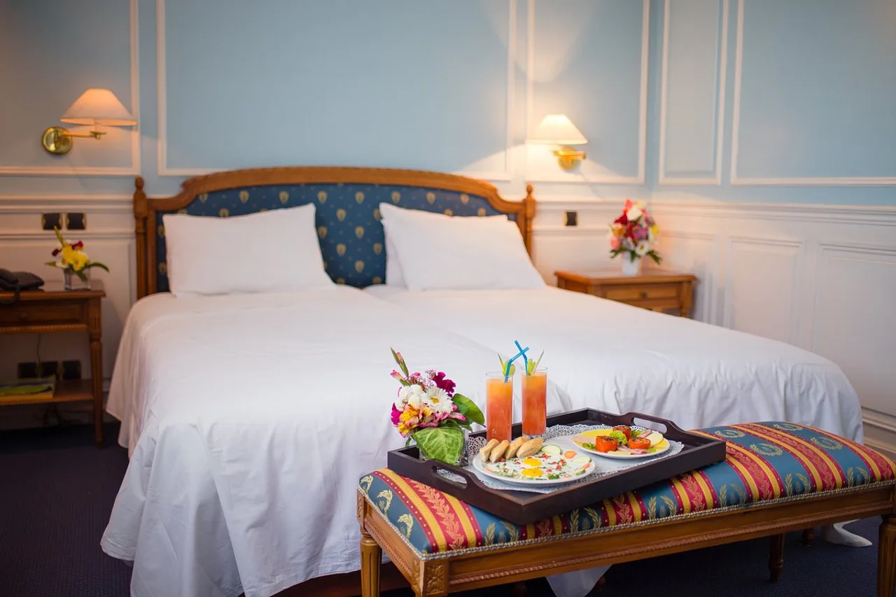 Hotel Colbert Palace — rooms and atmosphere