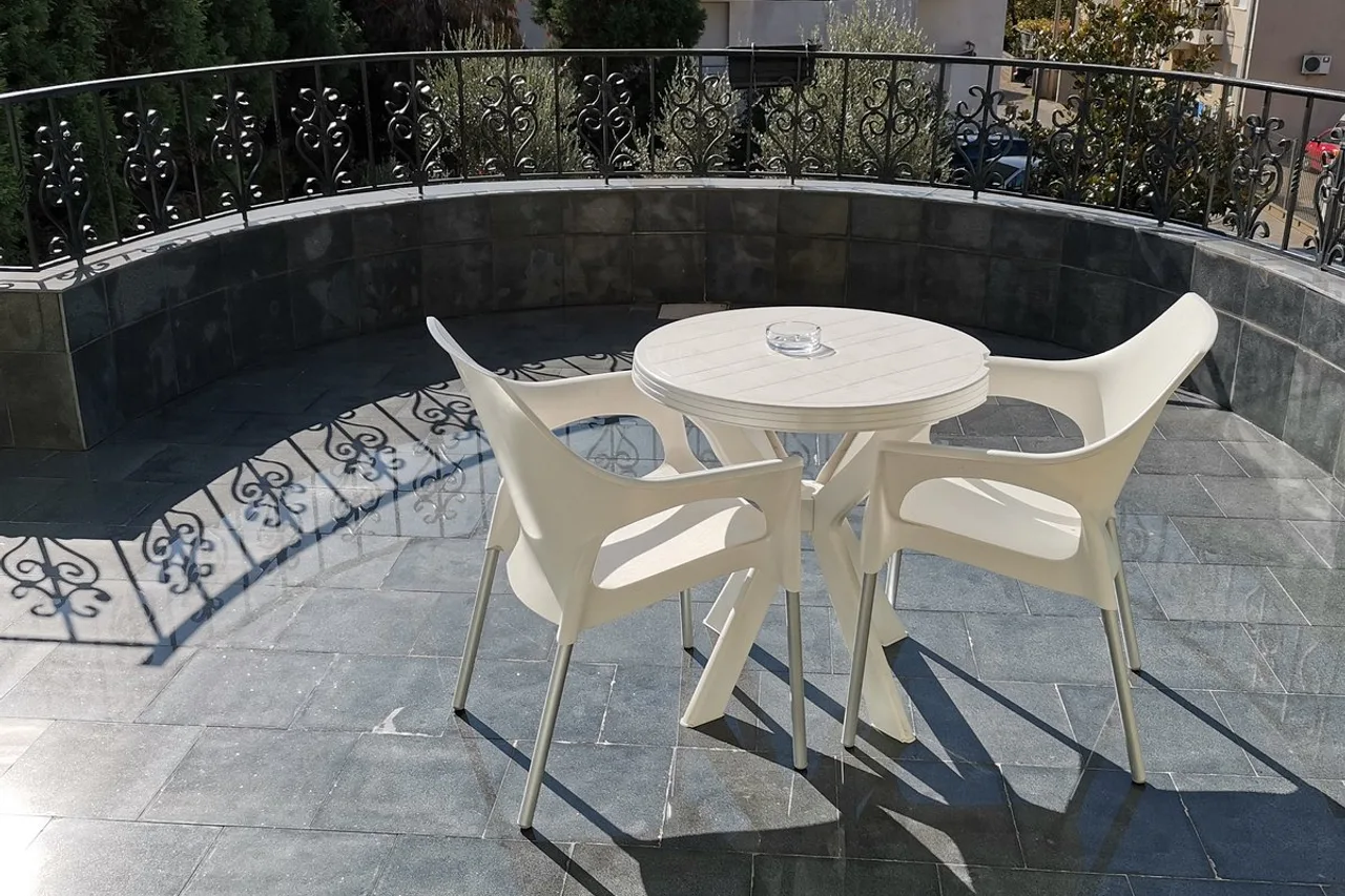 Hotel Crnogorska Kuca — rooms and atmosphere