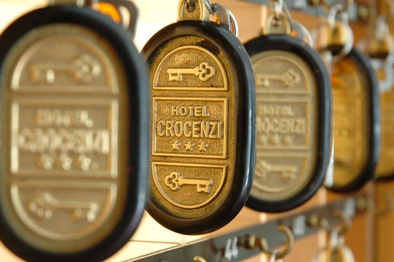 Hotel Crocenzi — บอร์โก มาจโจเร
