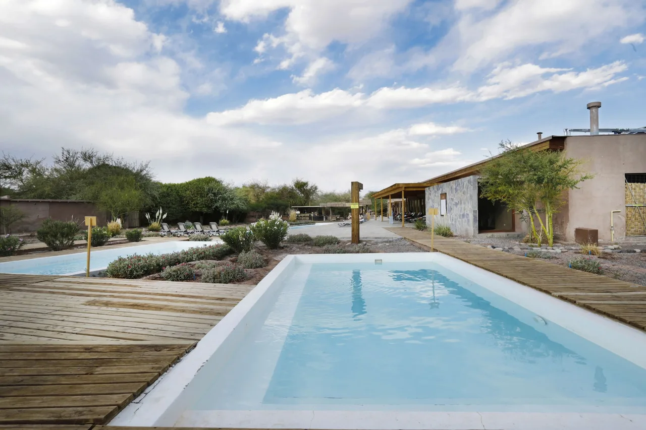 Hotel Cumbres San Pedro de Atacama — ภาพห้องพักและบรรยากาศ