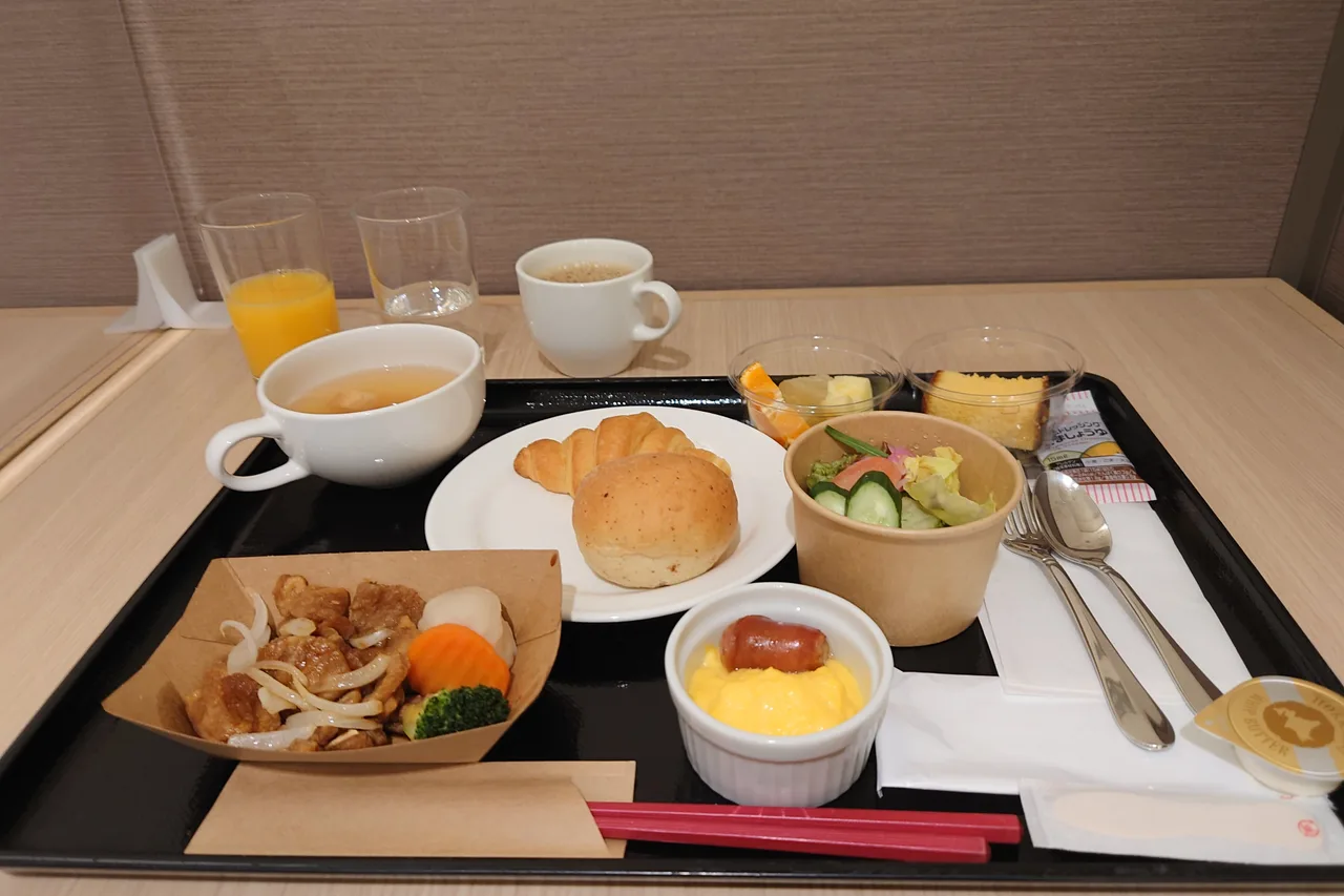Hotel Cuore Nagasaki Ekimae — rooms and atmosphere