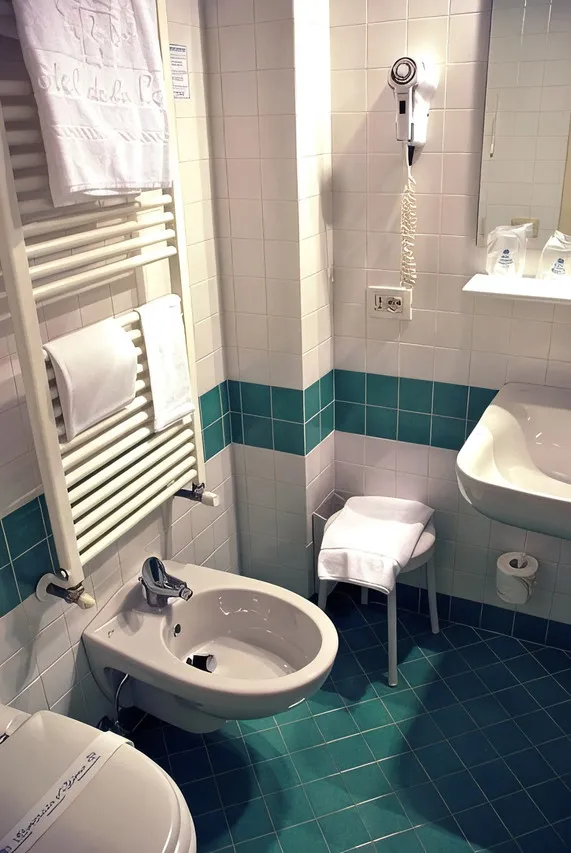 Hotel de la Poste Cortina — rooms and atmosphere