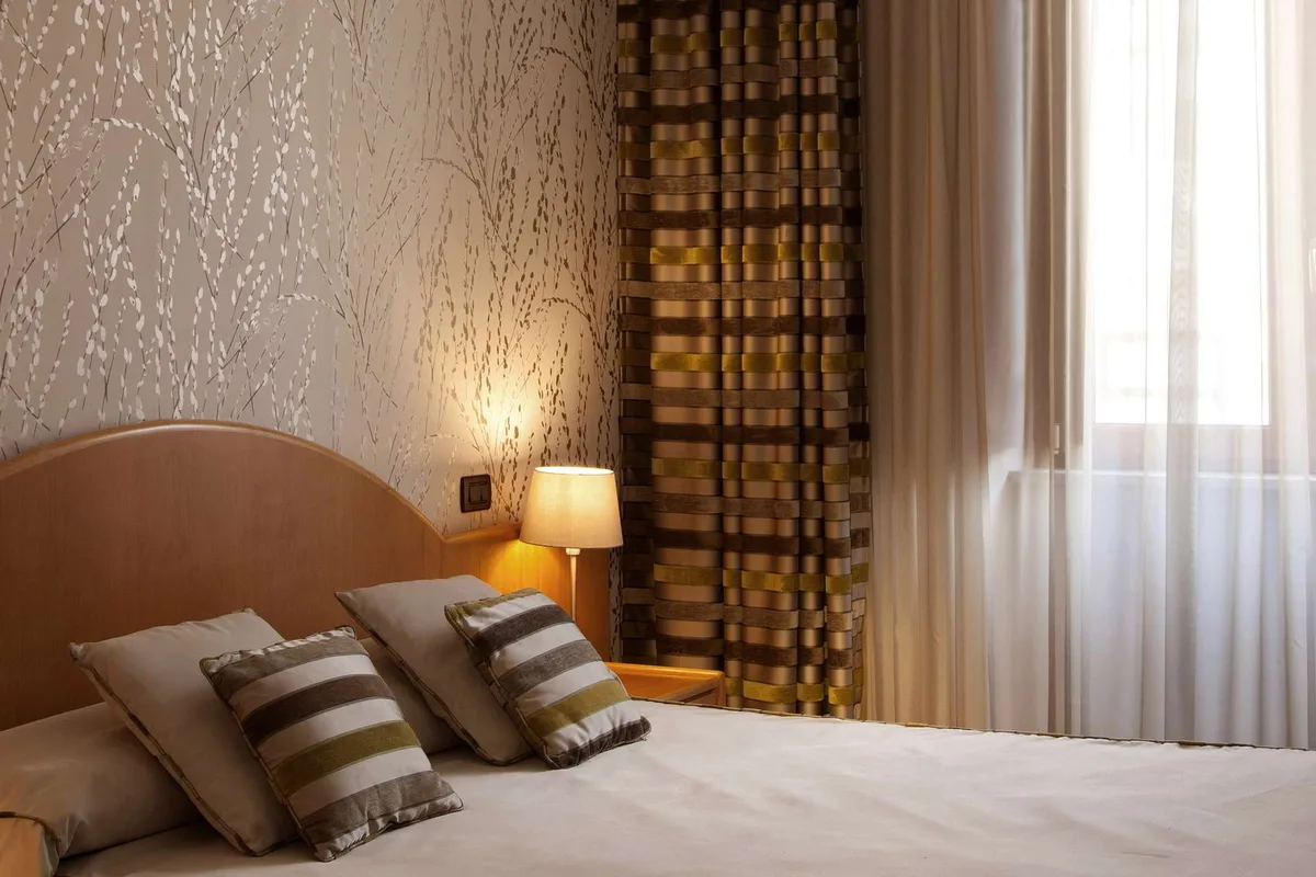 Hotel del Corso — ภาพห้องพักและบรรยากาศ