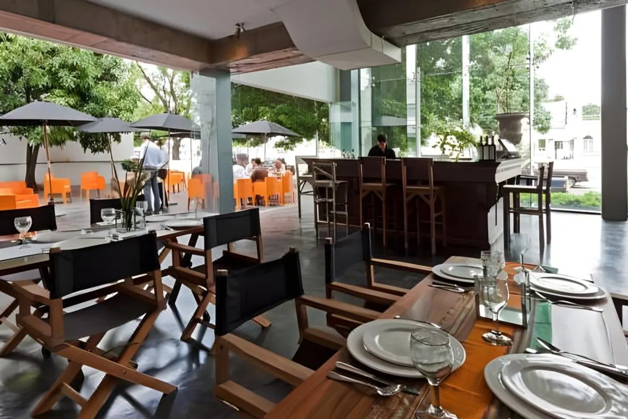 Hotel Demetria — rooms and atmosphere