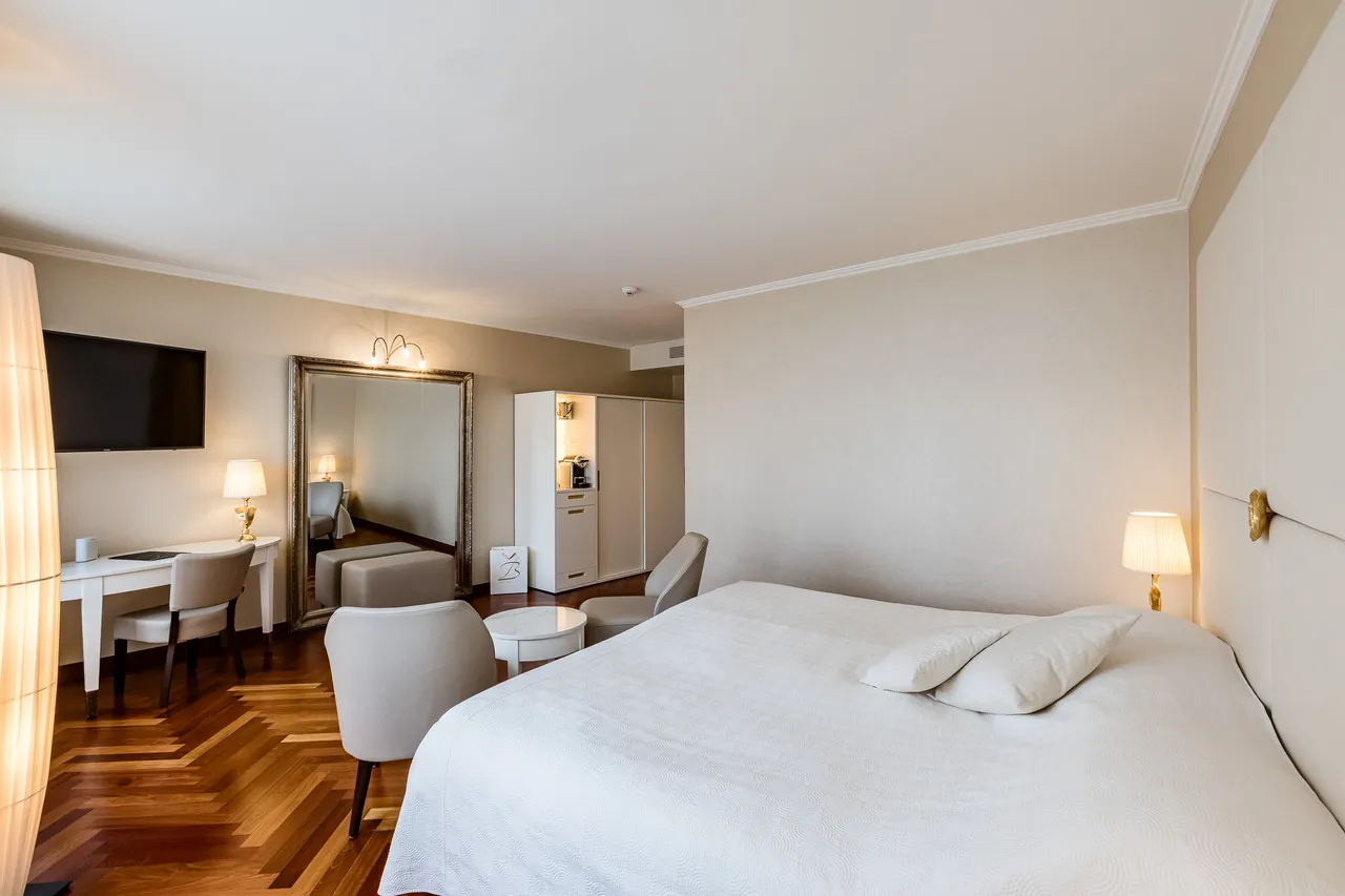 Hotel des Balances — ภาพห้องพักและบรรยากาศ