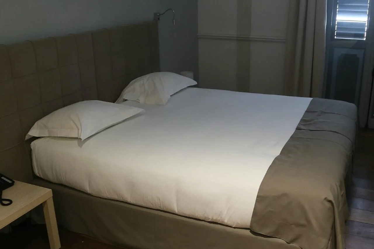 Hotel des Palmistes — rooms and atmosphere