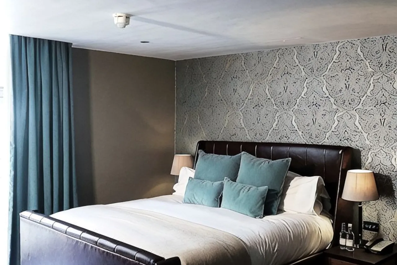 Hotel du Vin & Bistro Cambridge — rooms and atmosphere