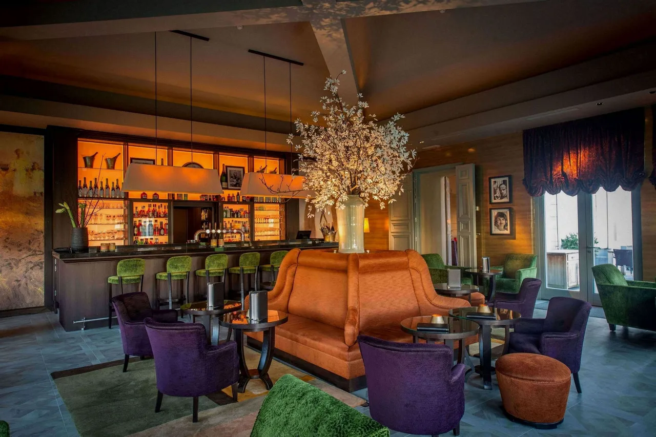 Hotel Dukes' Palace Brugge — ภาพห้องพักและบรรยากาศ
