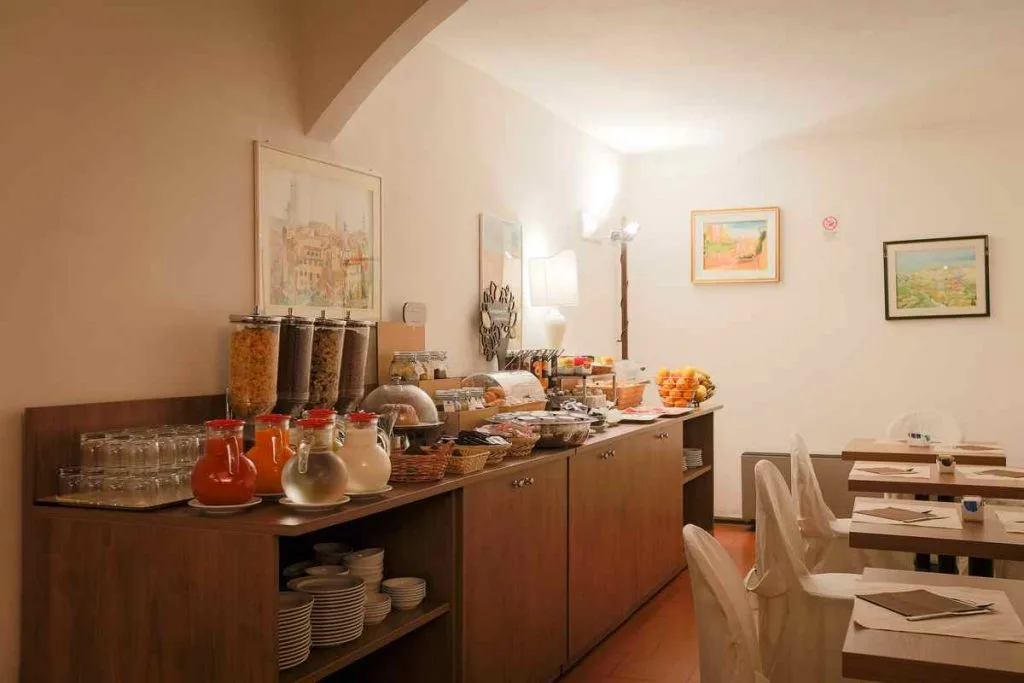 Hotel Duomo — ภาพห้องพักและบรรยากาศ