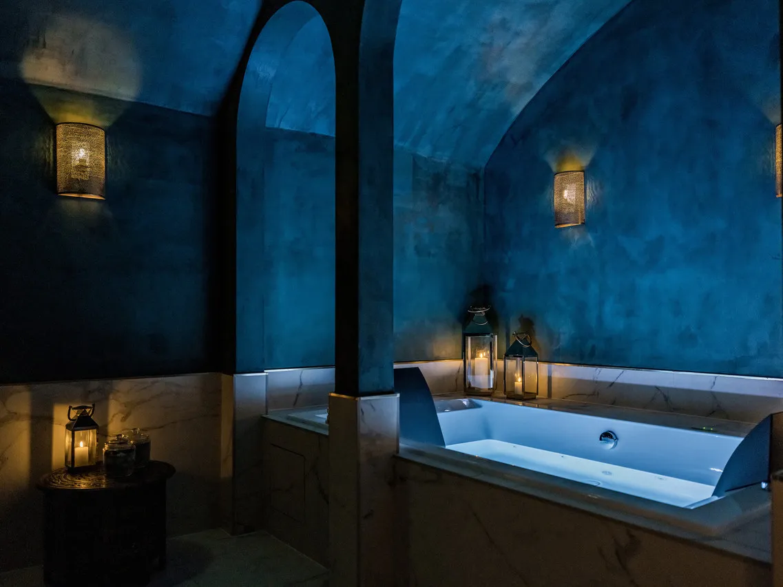 Hotel Duquesne Eiffel — rooms and atmosphere