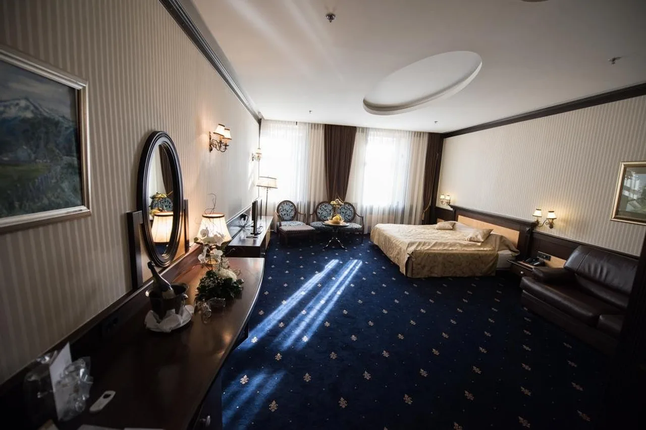 Hotel Europe Sarajevo — rooms and atmosphere