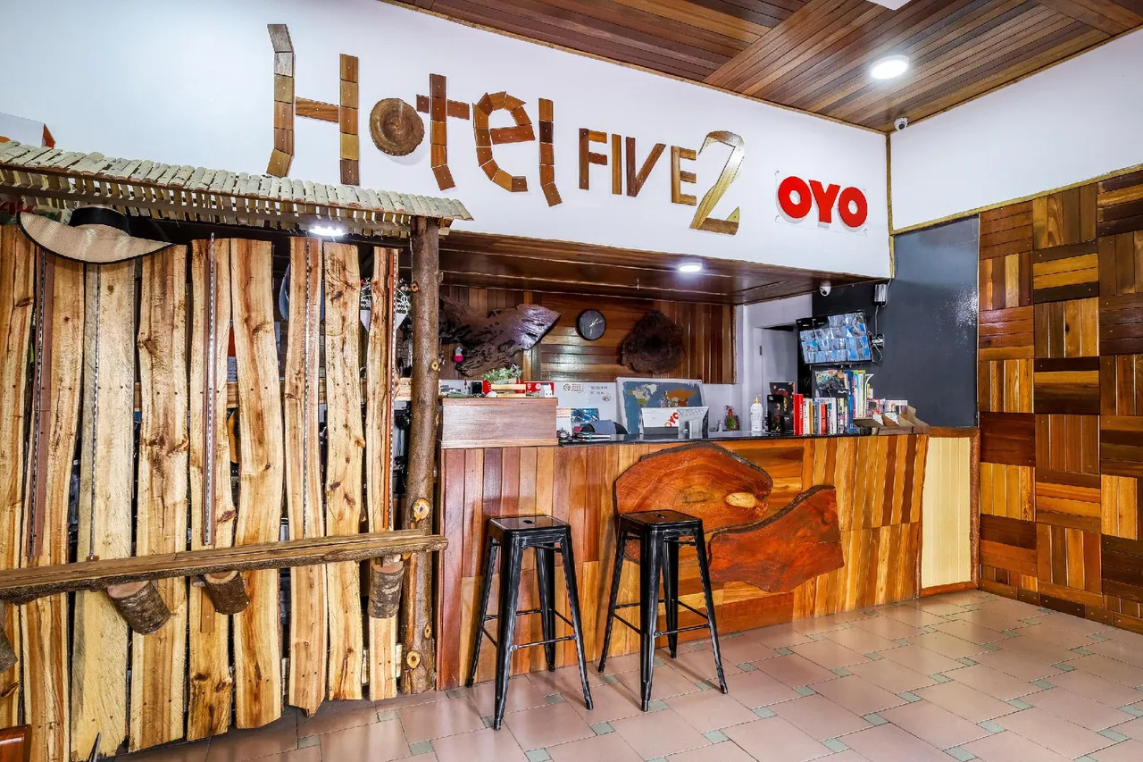 Hotel Five 2 Kota Kinabalu — ภาพห้องพักและบรรยากาศ