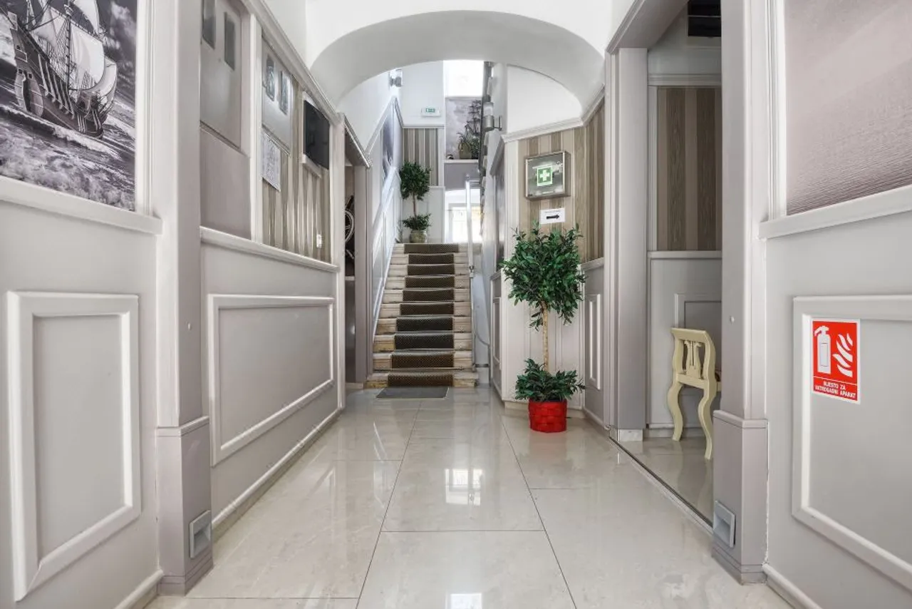 Hotel Galija — rooms and atmosphere