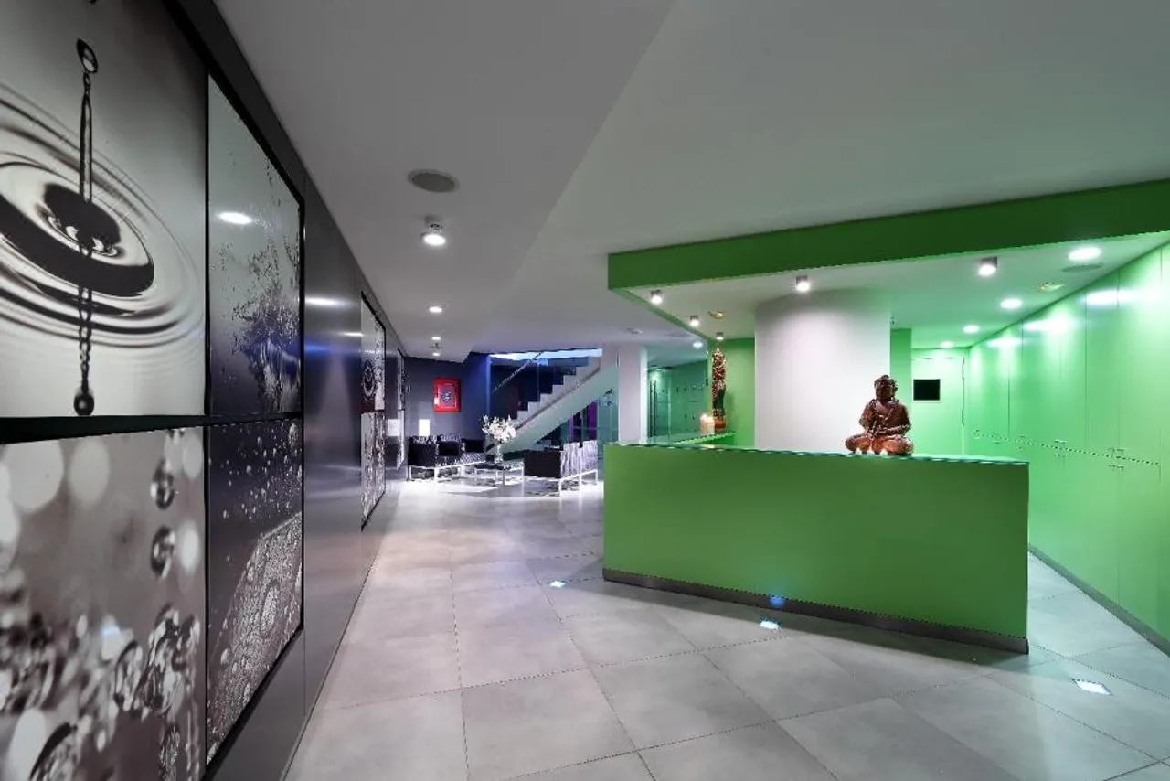 Hotel Garbi Ibiza & Spa — rooms and atmosphere