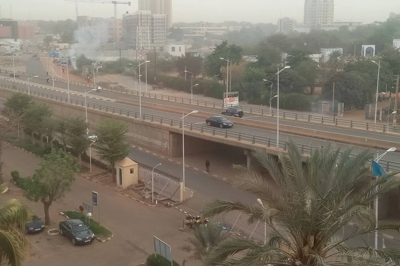 Hôtel Gaweye Niamey — rooms and atmosphere
