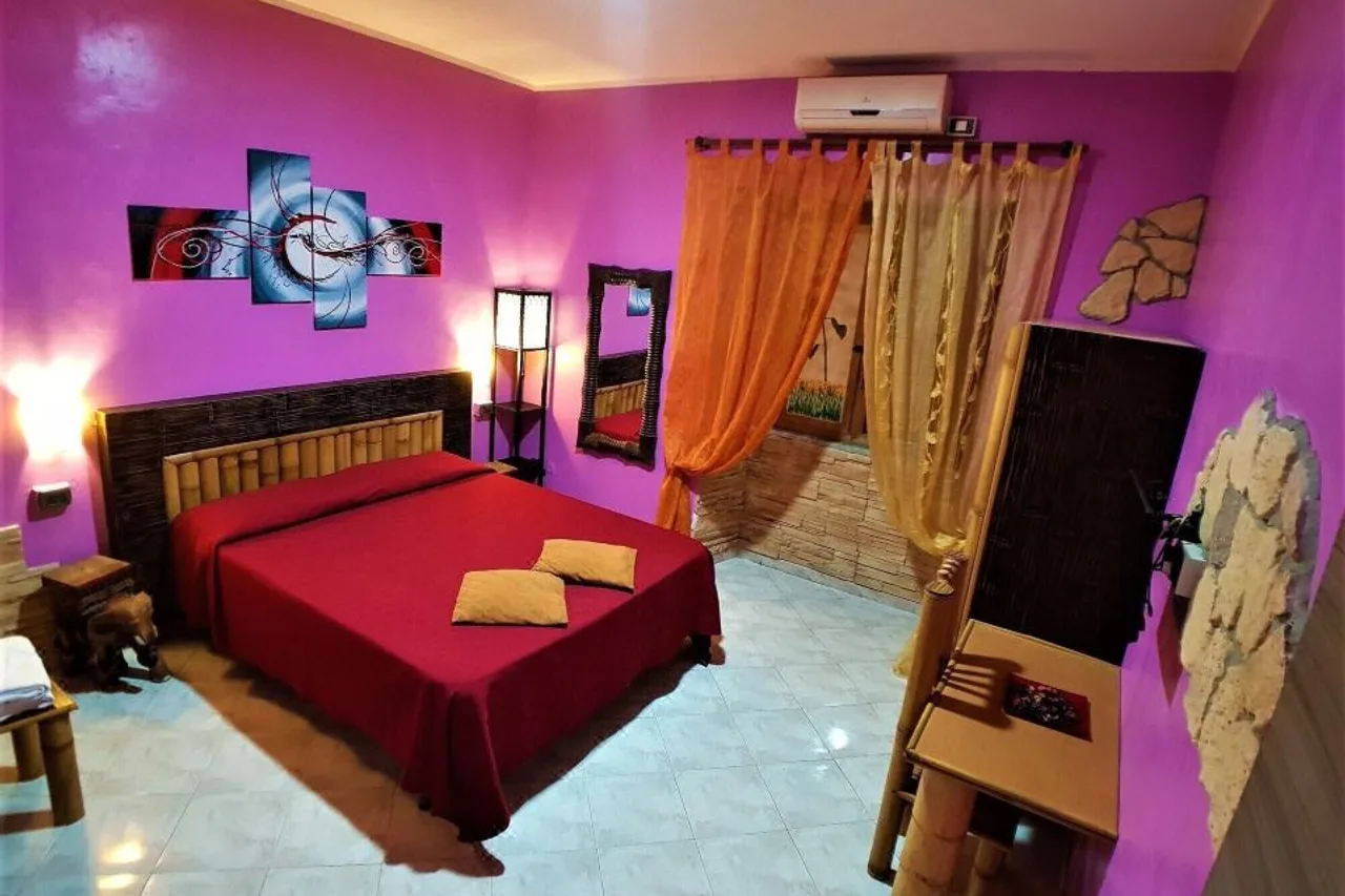 Hotel Ginevra — เนเปิลส์
