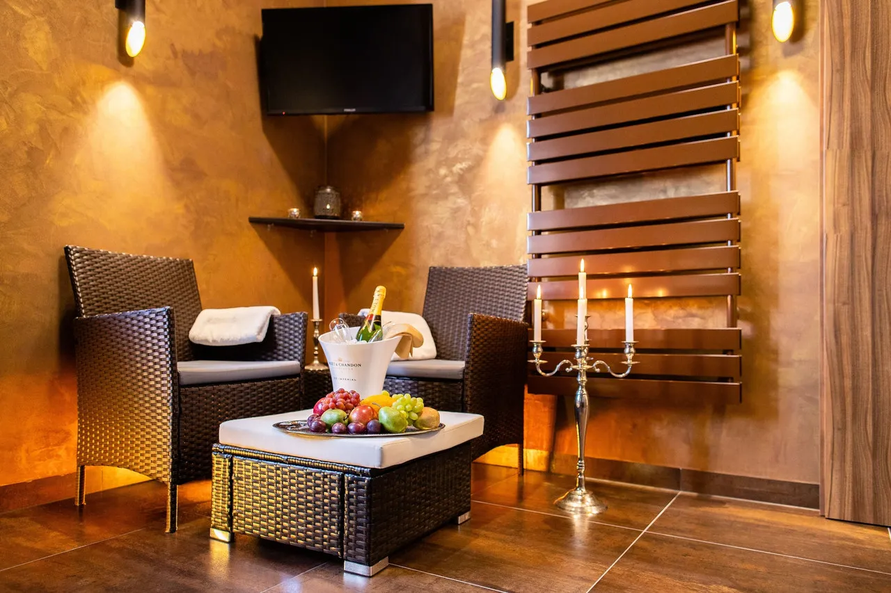 Hotel Gold — rooms and atmosphere